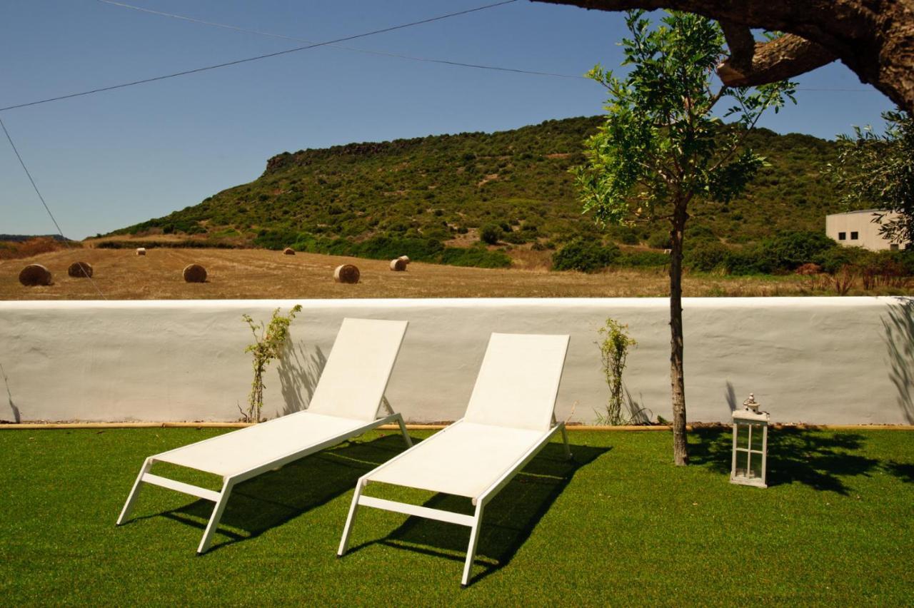 B&B La Roccia กัสเตลซาร์โด ภายนอก รูปภาพ